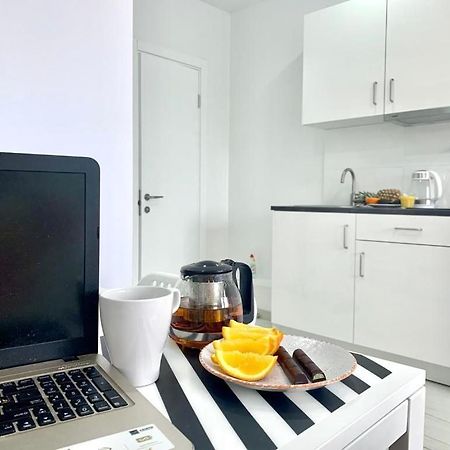 Apartamento Жк Светлопарк Kiev Exterior foto
